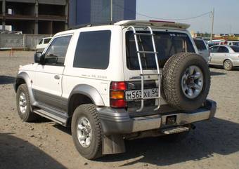 1994 Mitsubishi Pajero Pictures