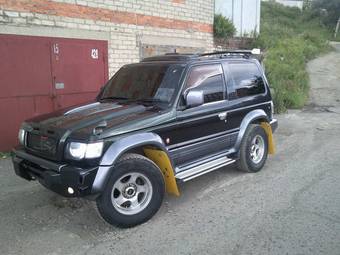 1994 Mitsubishi Pajero Photos