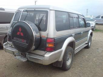 1994 Mitsubishi Pajero Photos