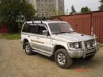 1994 Mitsubishi Pajero Pictures