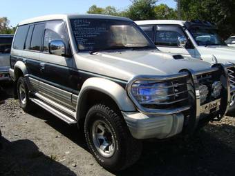 1994 Mitsubishi Pajero Photos