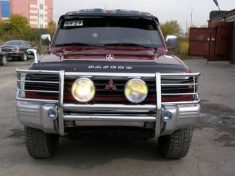 1994 Mitsubishi Pajero Photos