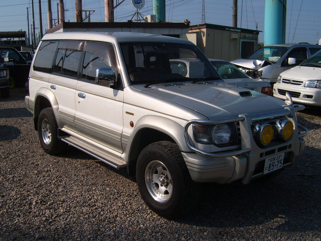 1995 Mitsubishi Pajero