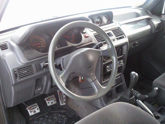 1995 Mitsubishi Pajero
