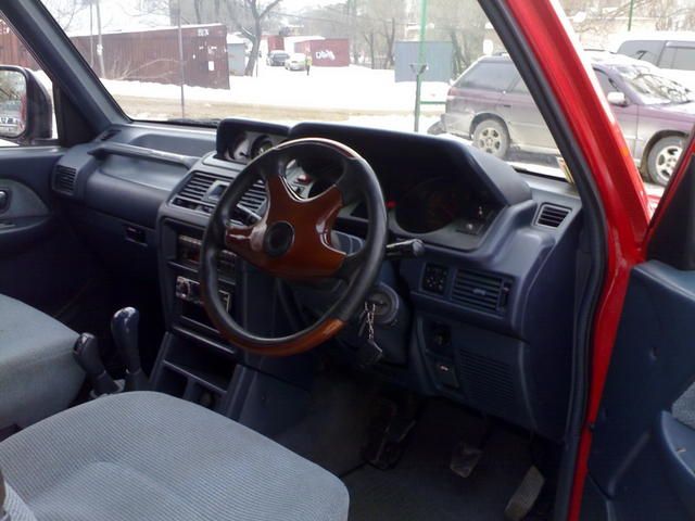 1995 Mitsubishi Pajero