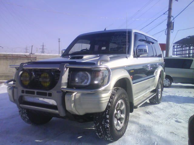 1995 Mitsubishi Pajero