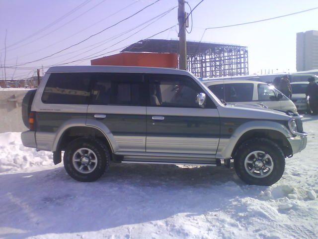 1995 Mitsubishi Pajero