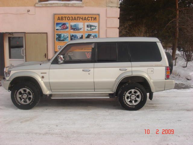 1995 Mitsubishi Pajero