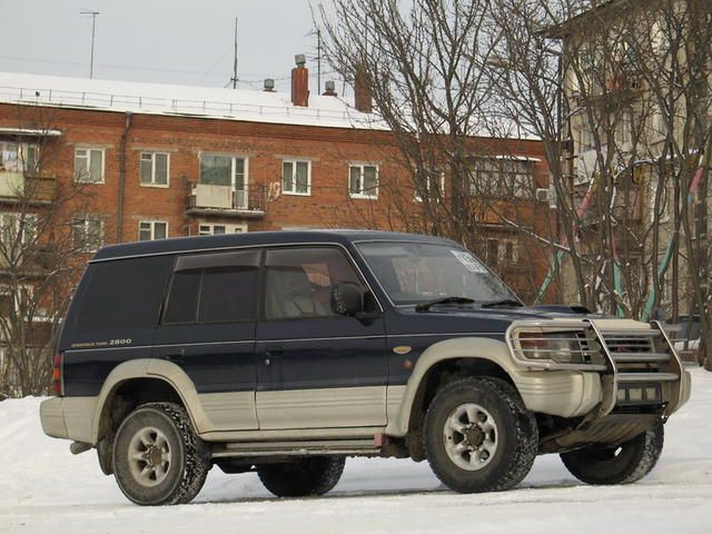 1995 Mitsubishi Pajero