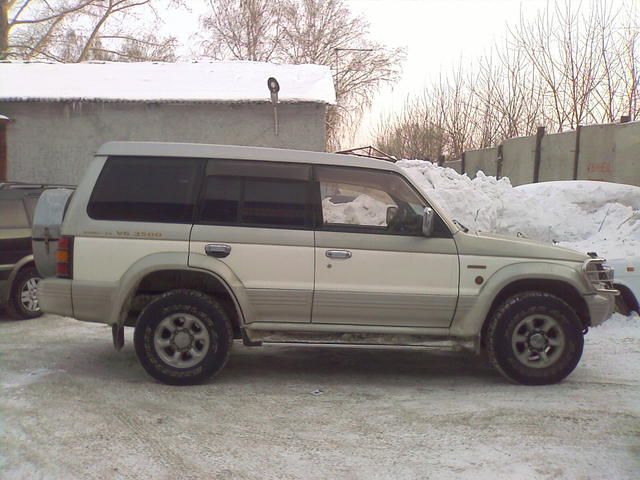 1995 Mitsubishi Pajero