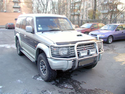 1995 Mitsubishi Pajero Pictures
