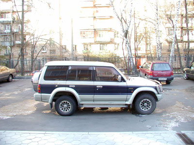 1995 Mitsubishi Pajero Photos