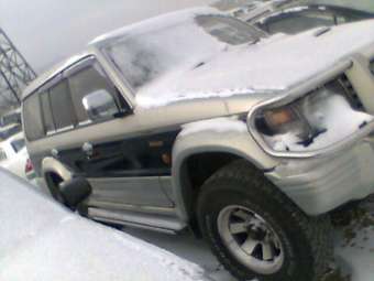 1995 Mitsubishi Pajero Pictures