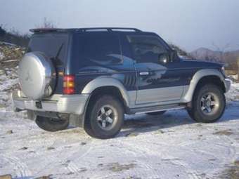 1995 Mitsubishi Pajero Pics