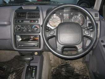 1995 Mitsubishi Pajero Pictures