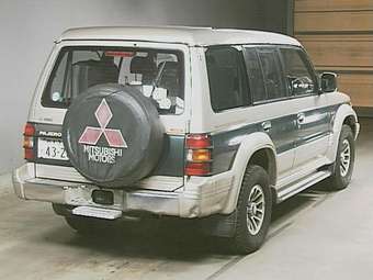 1995 Mitsubishi Pajero Pictures