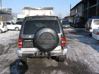 1995 Mitsubishi Pajero Pictures