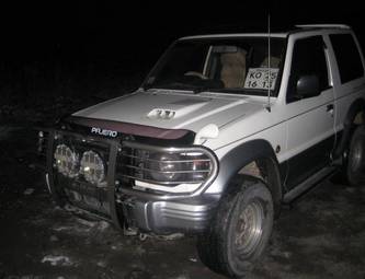 1995 Mitsubishi Pajero Pictures