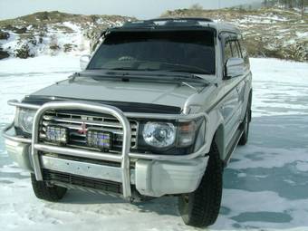 1995 Mitsubishi Pajero Photos