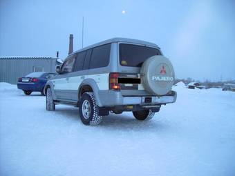 1995 Mitsubishi Pajero Pictures