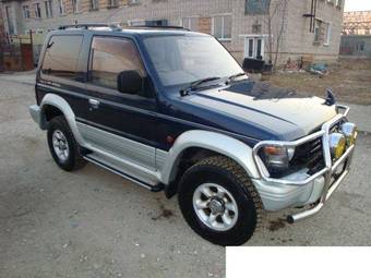 1995 Mitsubishi Pajero Wallpapers