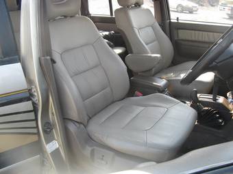 1995 Mitsubishi Pajero Photos