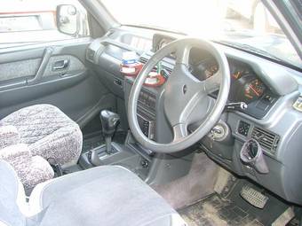 1995 Mitsubishi Pajero Wallpapers