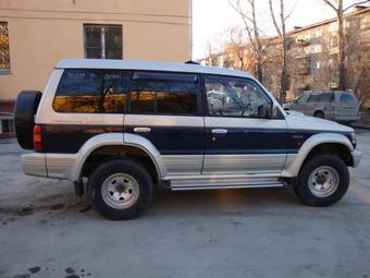 1995 Mitsubishi Pajero Pics