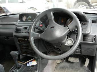1995 Mitsubishi Pajero Wallpapers