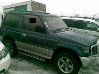 1995 Mitsubishi Pajero Images