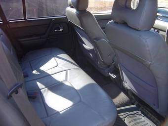 1995 Mitsubishi Pajero Images