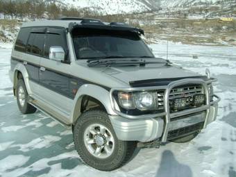 1995 Mitsubishi Pajero Wallpapers