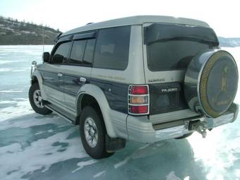 1995 Mitsubishi Pajero Images