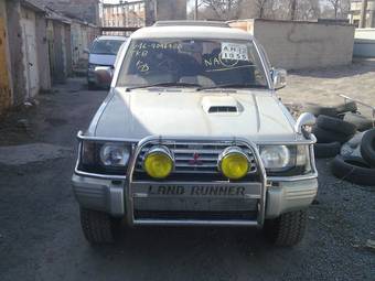 1995 Mitsubishi Pajero Pictures