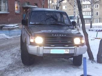 1995 Mitsubishi Pajero Pics