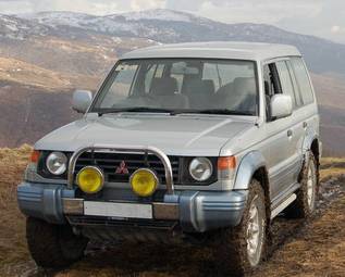 1995 Mitsubishi Pajero Images