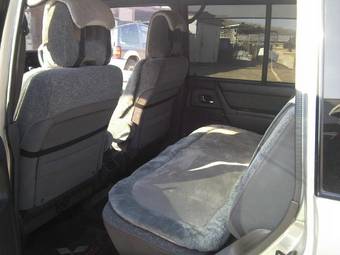1995 Mitsubishi Pajero Pictures