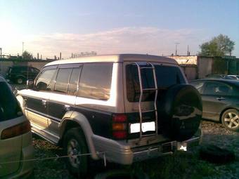 1995 Mitsubishi Pajero Photos