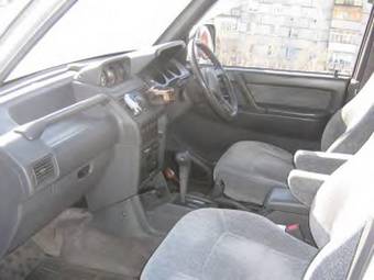 1995 Mitsubishi Pajero Wallpapers