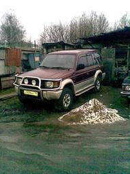 1995 Mitsubishi Pajero Photos