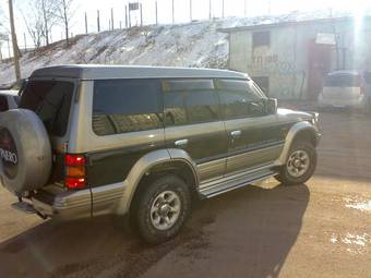 1995 Mitsubishi Pajero Photos