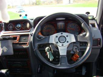 1995 Mitsubishi Pajero Pictures