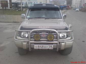1995 Mitsubishi Pajero Photos