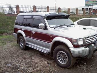 1995 Mitsubishi Pajero Photos