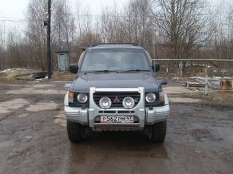 1995 Mitsubishi Pajero Photos