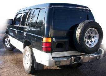 1995 Mitsubishi Pajero Photos
