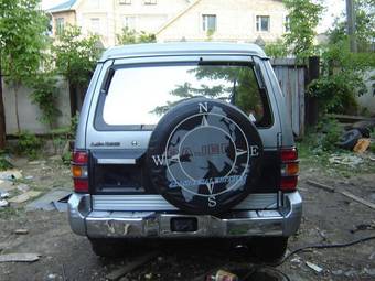1995 Mitsubishi Pajero Images
