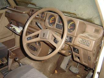 1995 Mitsubishi Pajero Pictures