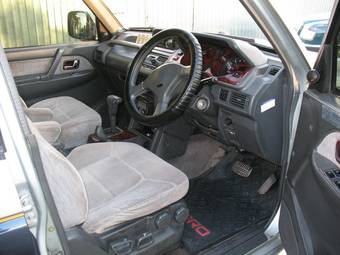1995 Mitsubishi Pajero Pics