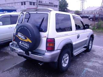 1995 Mitsubishi Pajero Wallpapers
